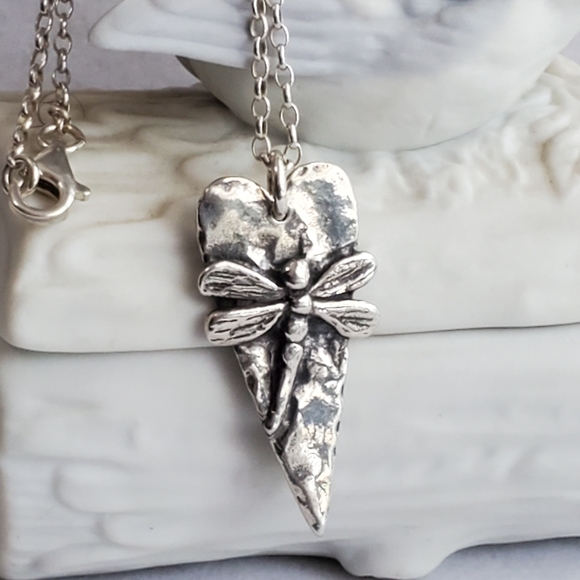 Shablool Silver Jewelry Design Jewelry - Didae Sterling Silver Hammered Heart Dragonfly Necklace
